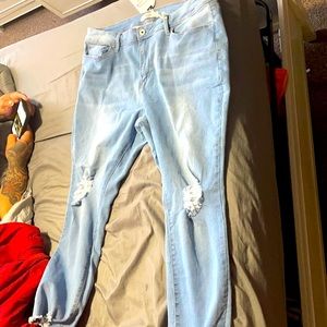 Brand new ticket on lost weight and doesn’t fit